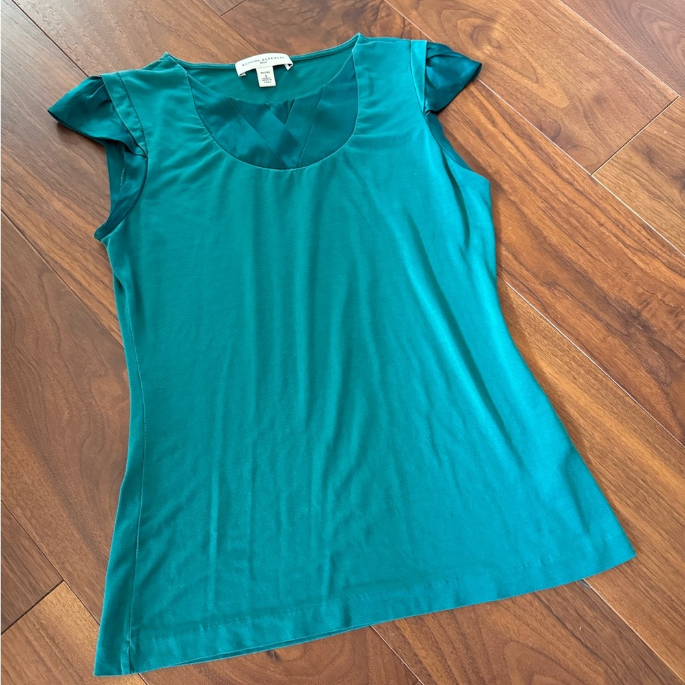 [Banana Republic] Green Silk Top with Short Capped Sleeves